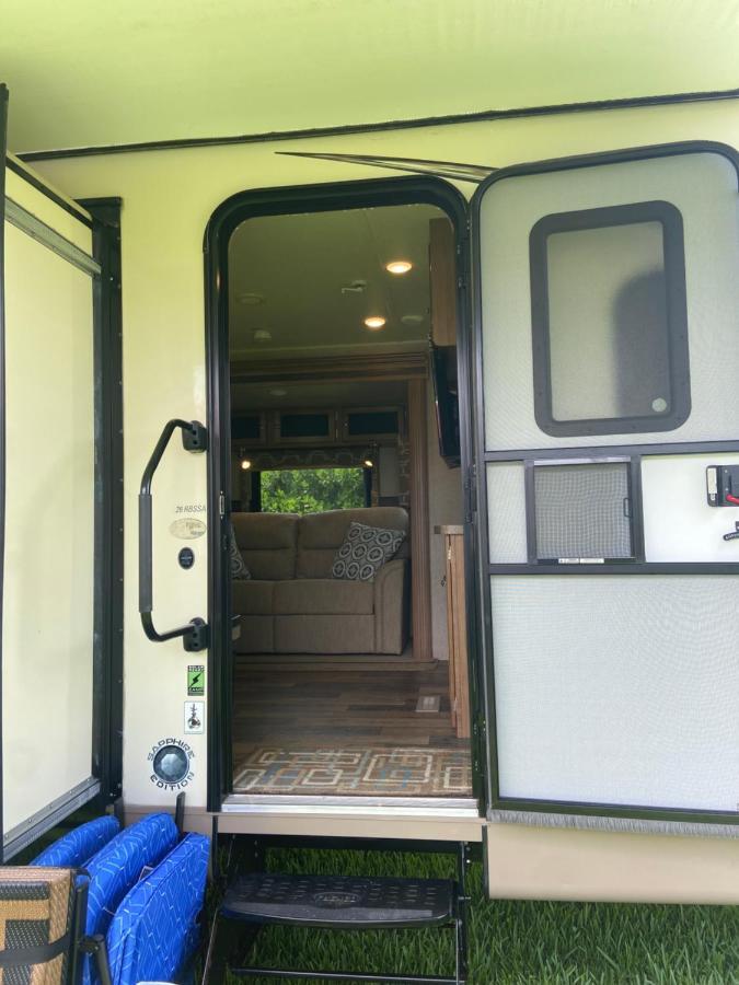 Cozy Camper - Free Parking Hotell Miami Exteriör bild