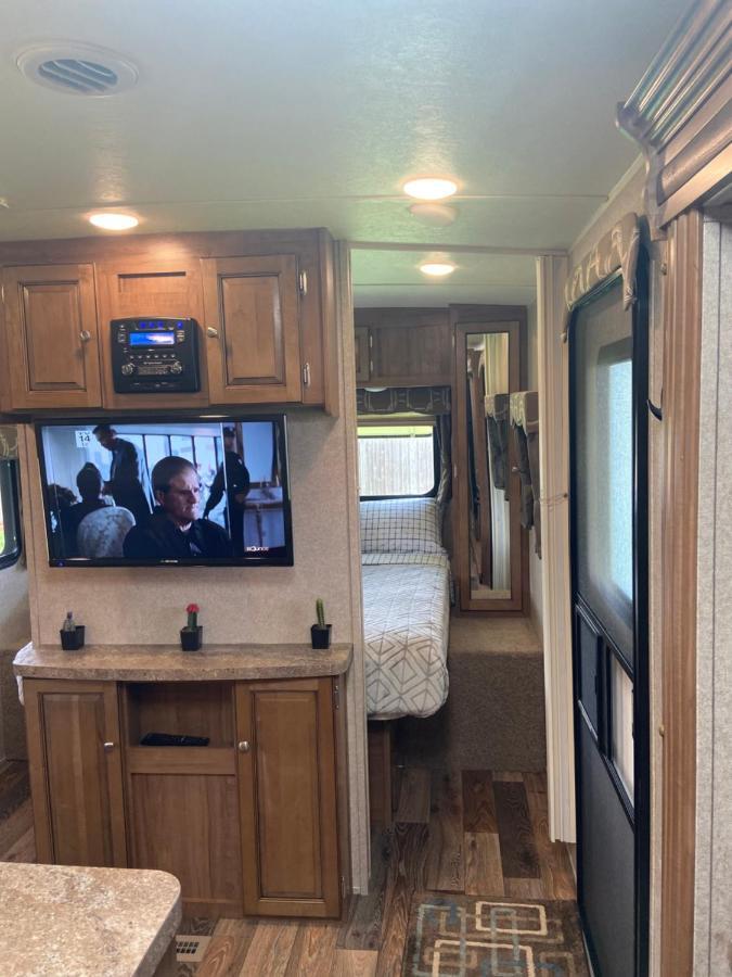 Cozy Camper - Free Parking Hotell Miami Exteriör bild
